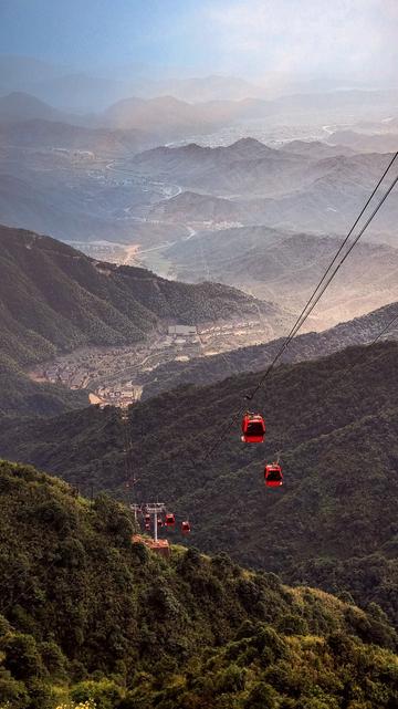 葛仙山，中国江西省上饶市铅山县的风景区