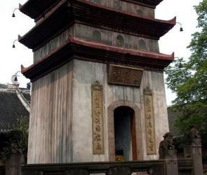 宝光寺：历史悠久的佛教胜地，领略千年古刹的魅力