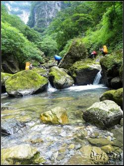 九龙潭：探寻自然与人文的绝妙融合，体验不一样的旅游乐趣