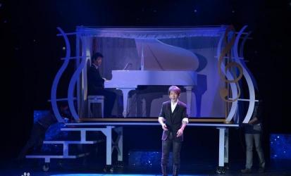 刘谦《魔琴》领衔2013央视蛇年春晚，音乐与魔术的完美融合引爆全场